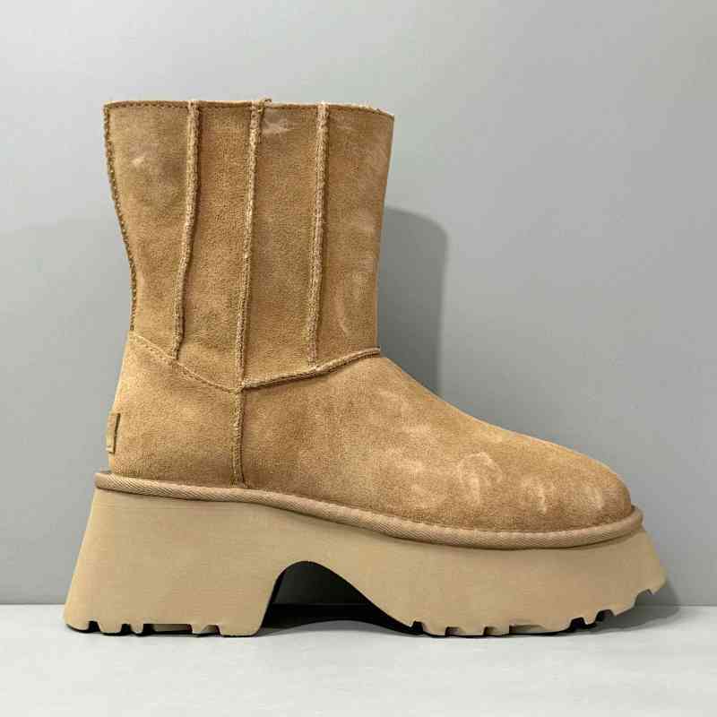 BK版本 厚底人鱼铅笔靴-粟色1158313-CHE UGG 牛剖层革 拉链圆头 短筒 雪地靴 女款 栗色