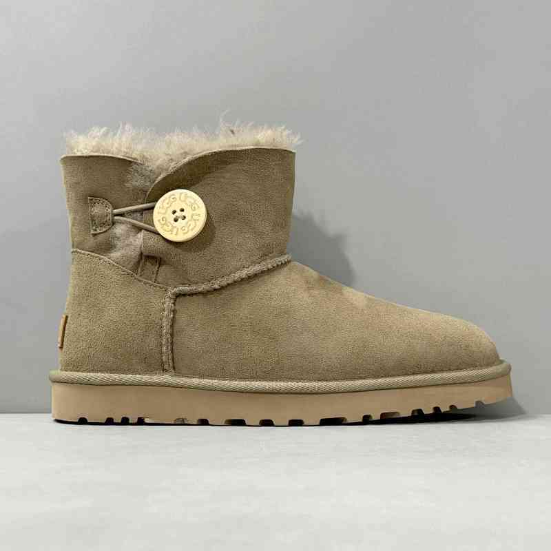 LZ版本 经典纽扣-羚羊棕1016422-ALP UGG Bailey Mini Bailey Button l Boot 羊皮 加绒短筒 雪地靴 女款