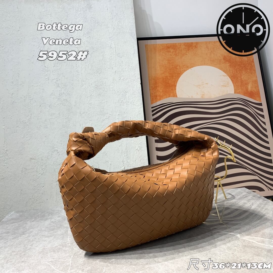 bottega_veneta_women_55_1.jpg