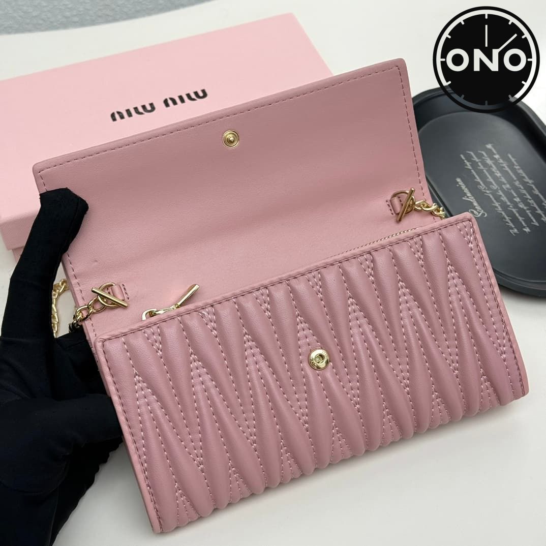 miumiu_wallet_2_6.jpg