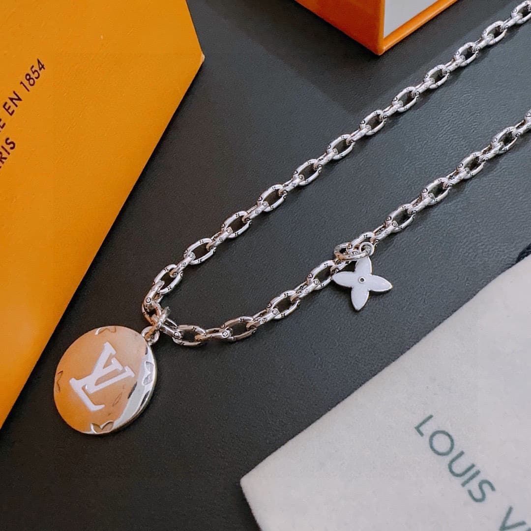 lv-necklace_49_6.jpg