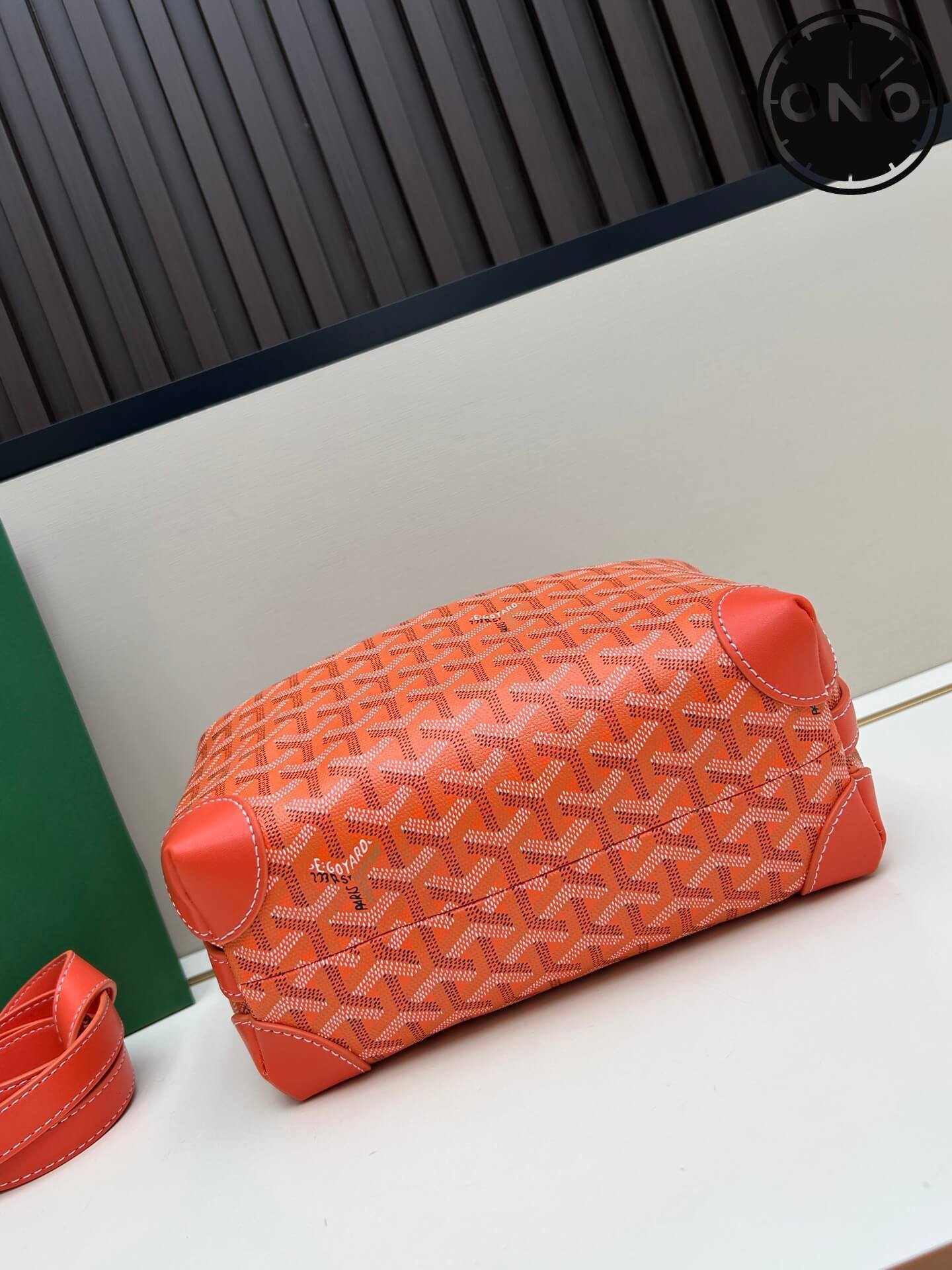goyard_women_5_4.jpg