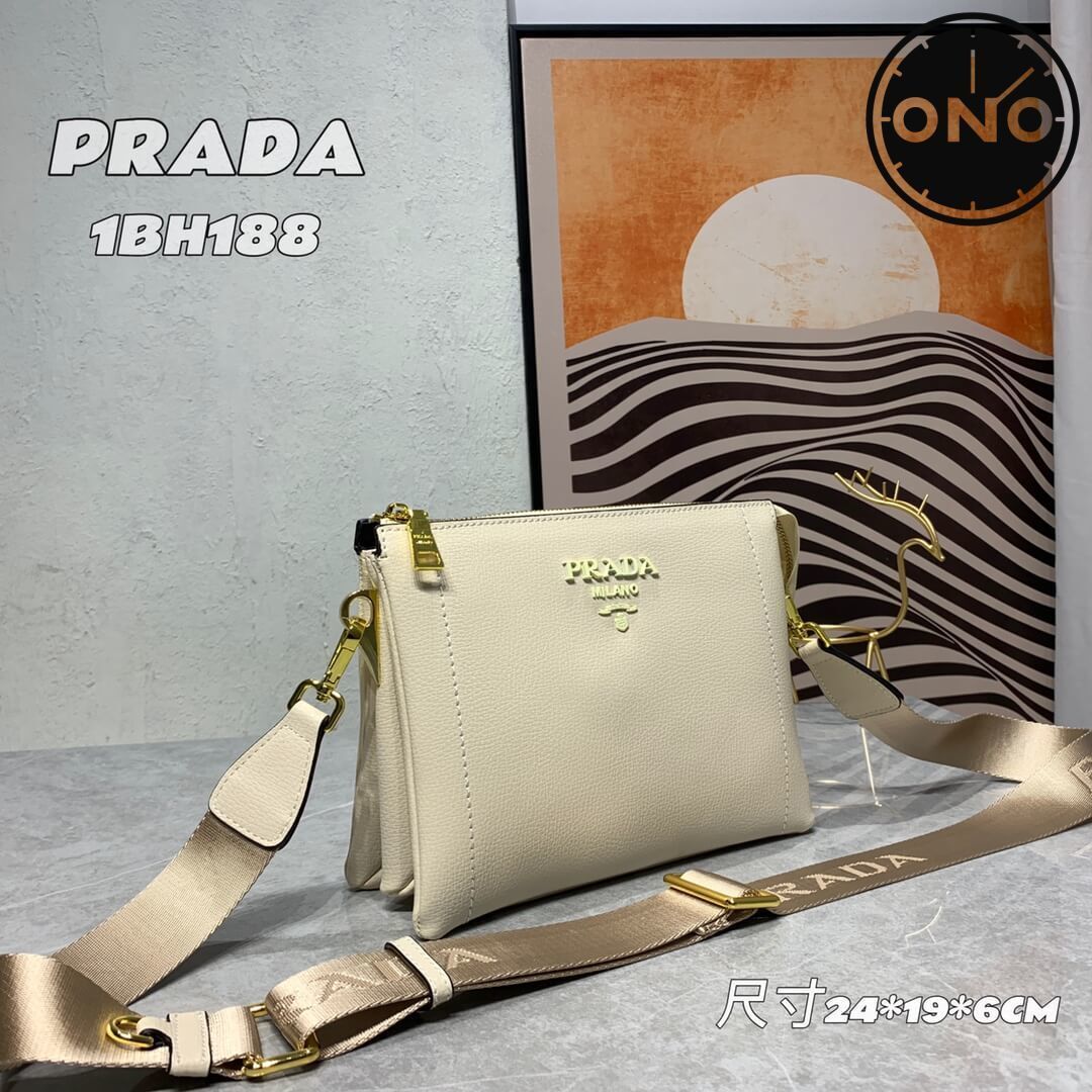 prada_women_153_1.jpg