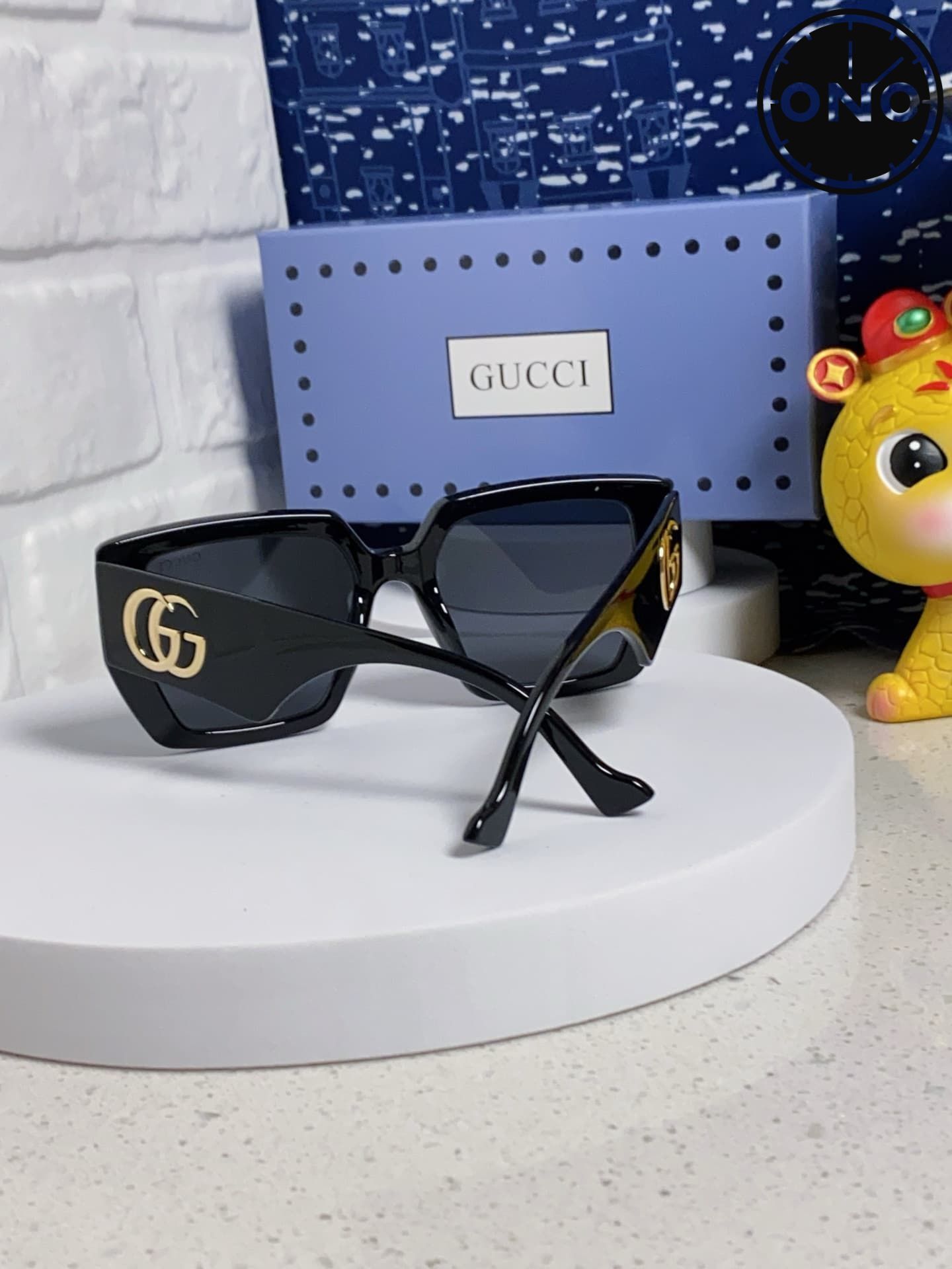 gucci-glasses_26_2.jpg