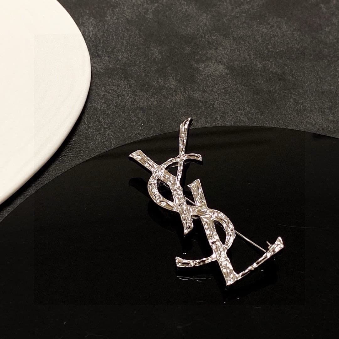 ysl-brooch_5_2.jpg