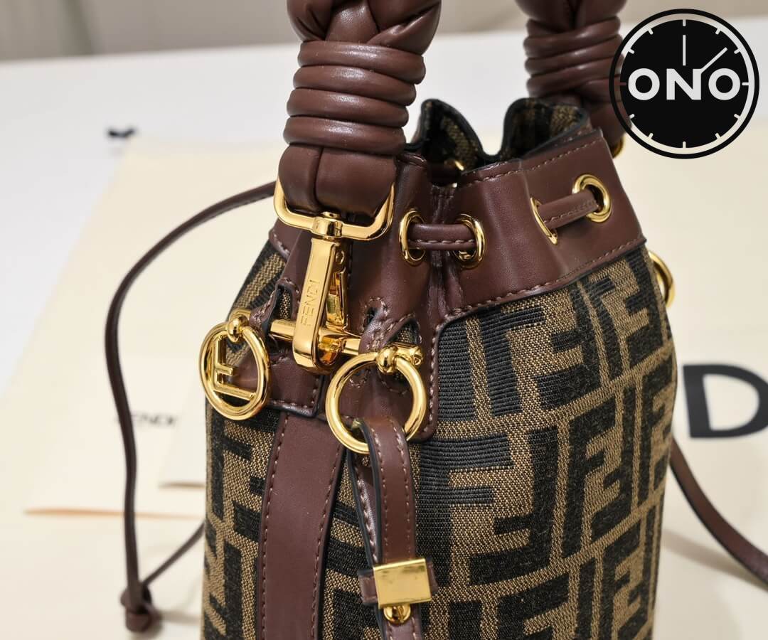 fendi_women_74_2.jpg