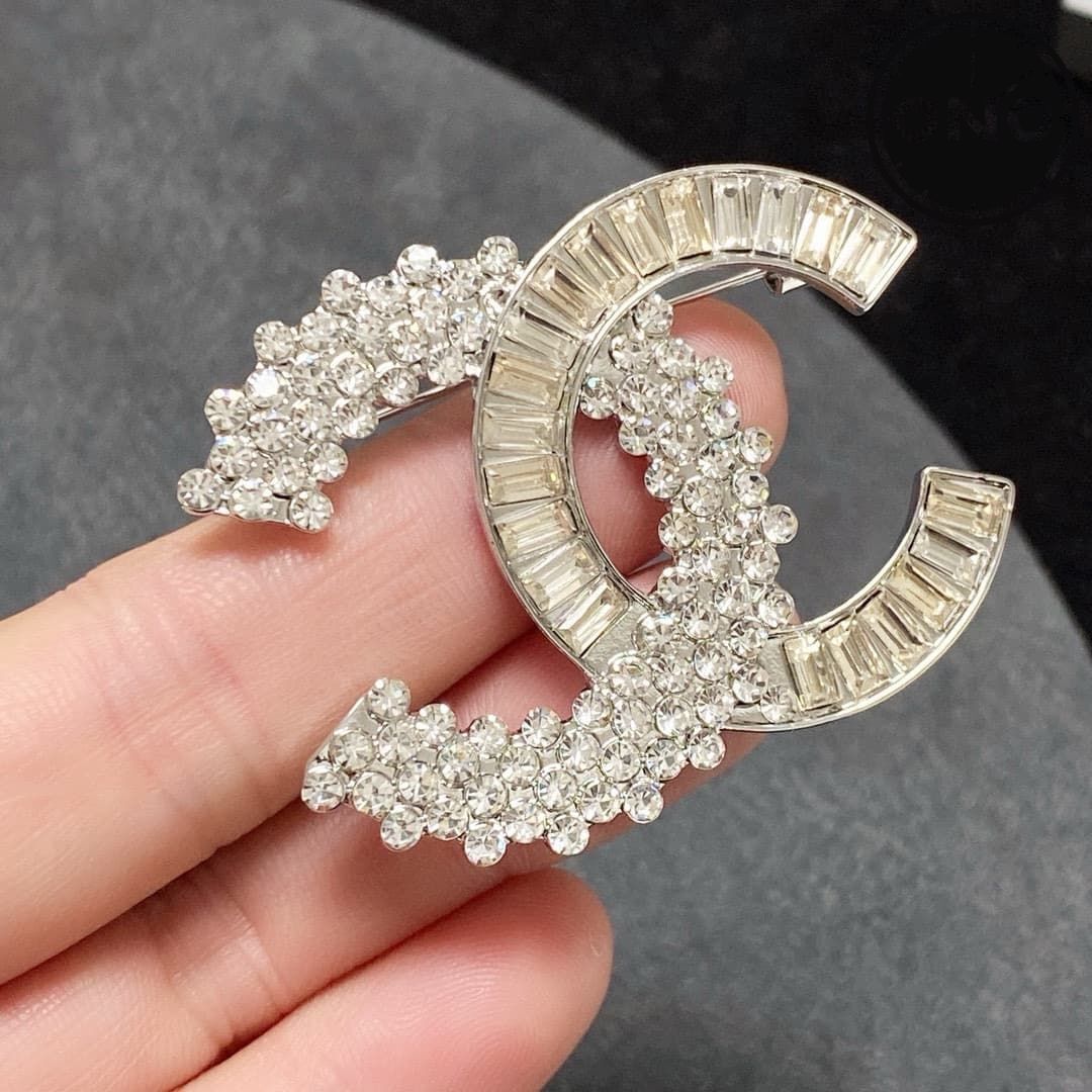 chanel-brooch_9_7.jpg