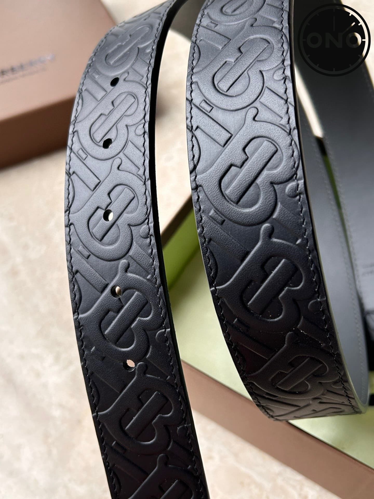 burberry_belt_136_3.jpg