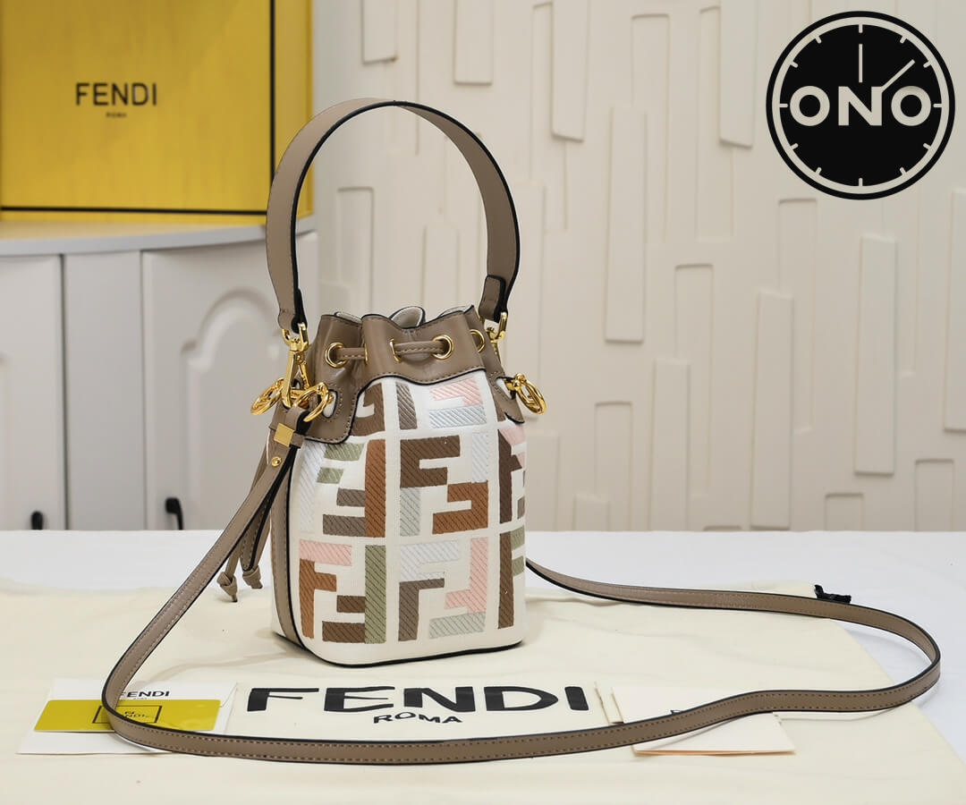 fendi_women_70_1.jpg