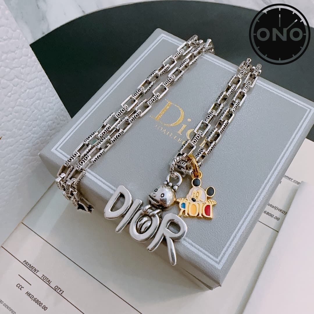 dior-necklace_50_4.jpg