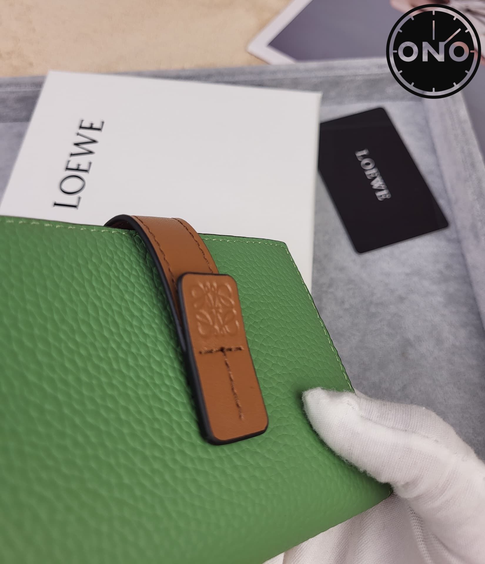 loewe-wallet_3_5.jpg