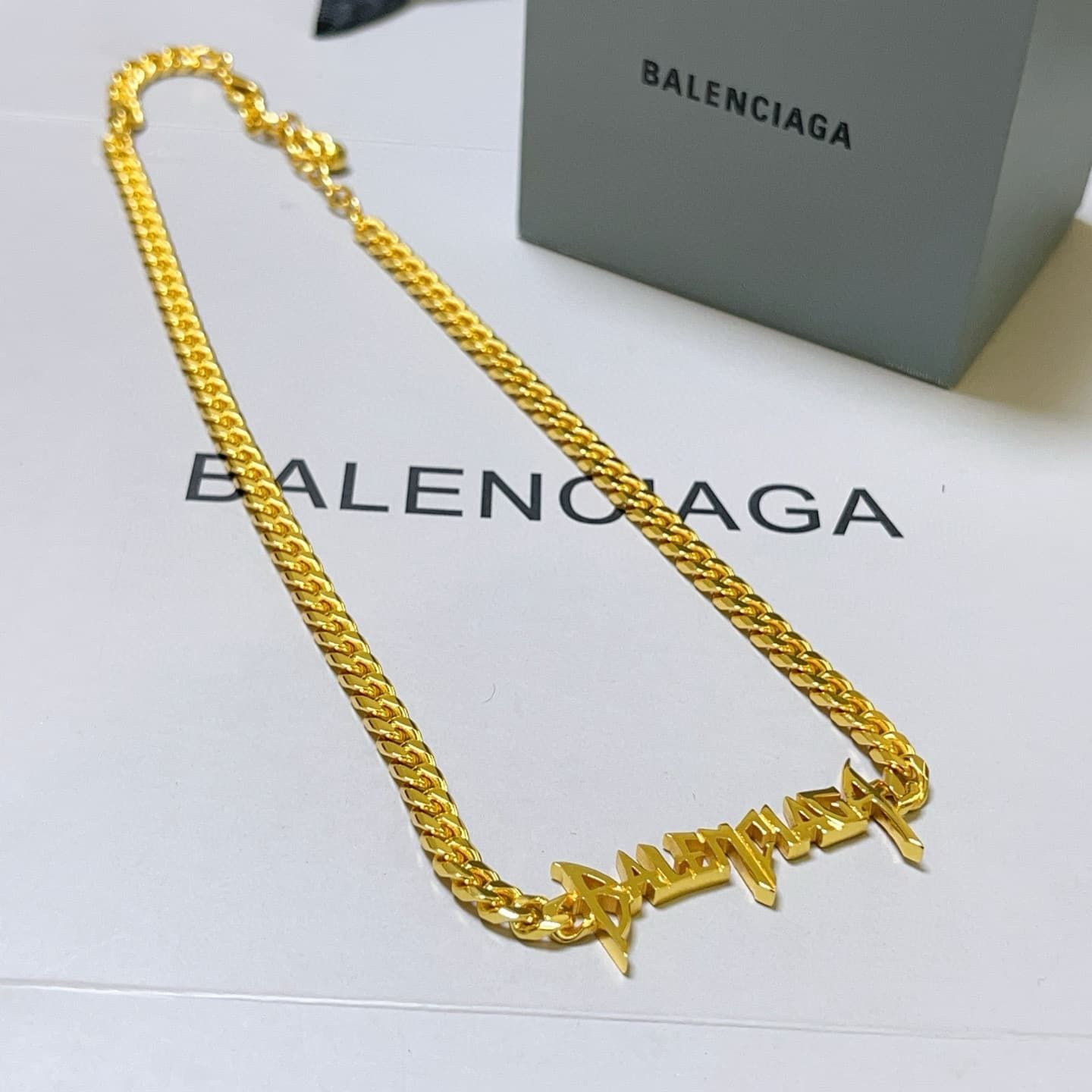 balenciaga-necklace_35_1.jpg