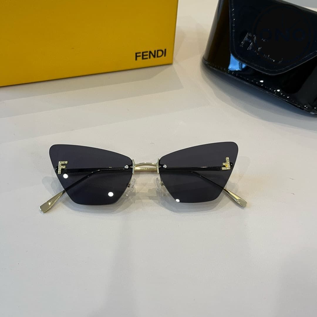 fendi-glasses_26_4.jpg