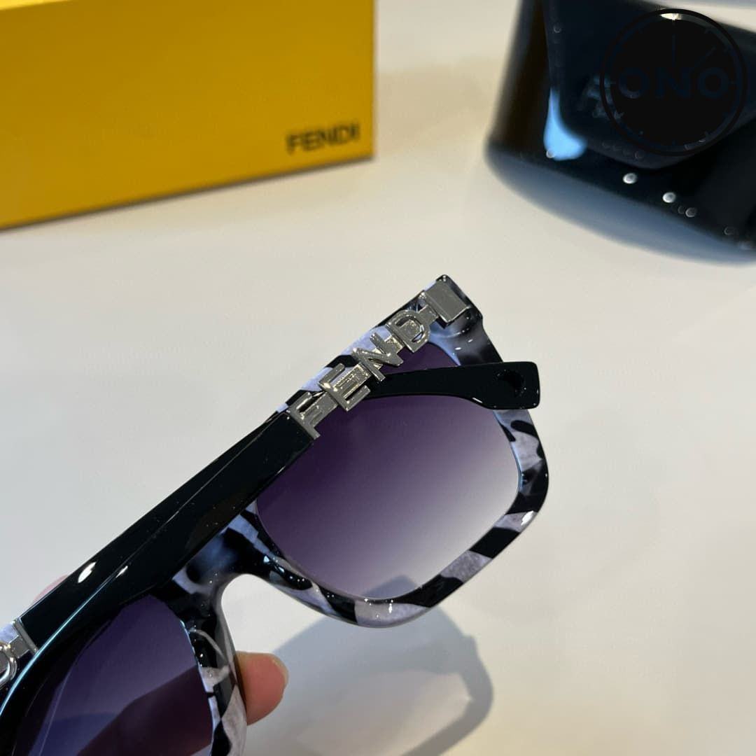 fendi-glasses_3_6.jpg