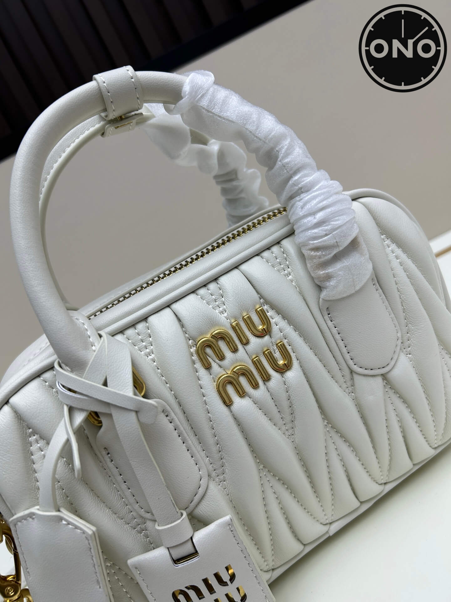 miumiu_women_83_3.jpg
