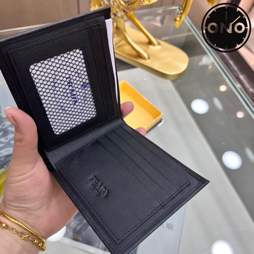prada_wallet_21_8.jpg