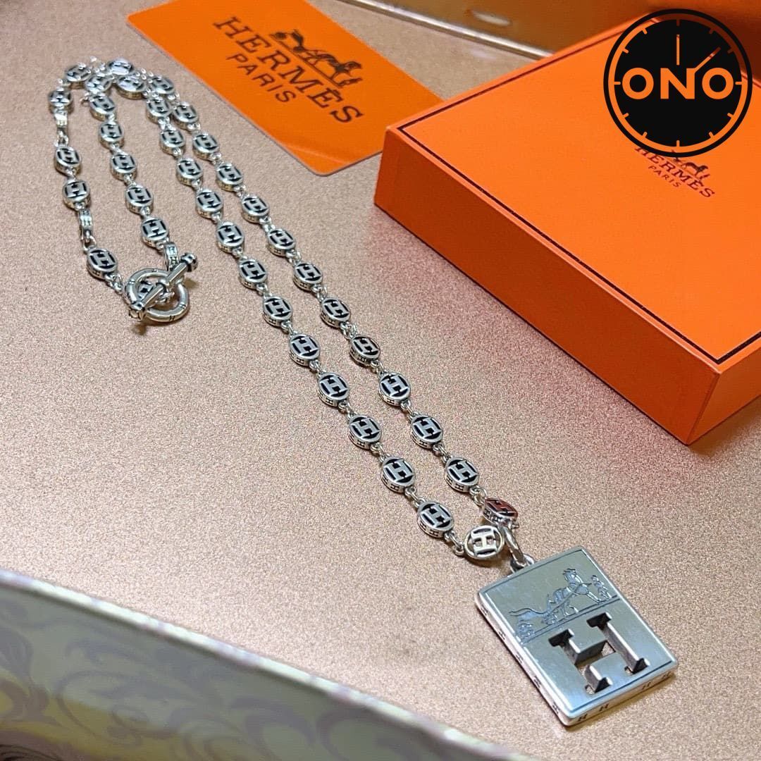 hermes-necklace_102_1.jpg
