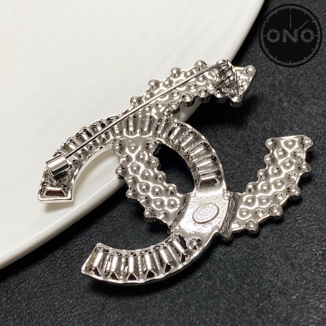 chanel-brooch_9_4.jpg