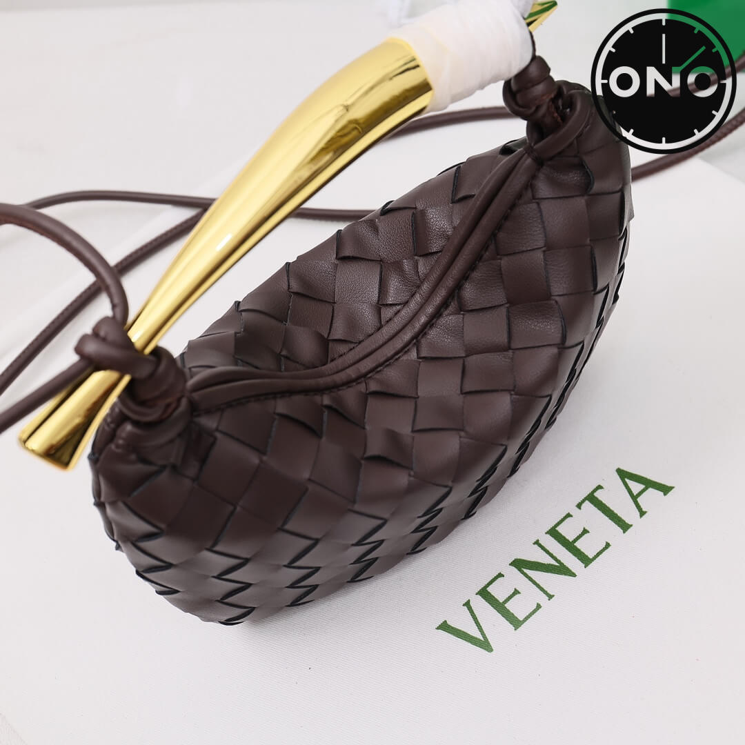 bottega_veneta_women_165_8.jpg