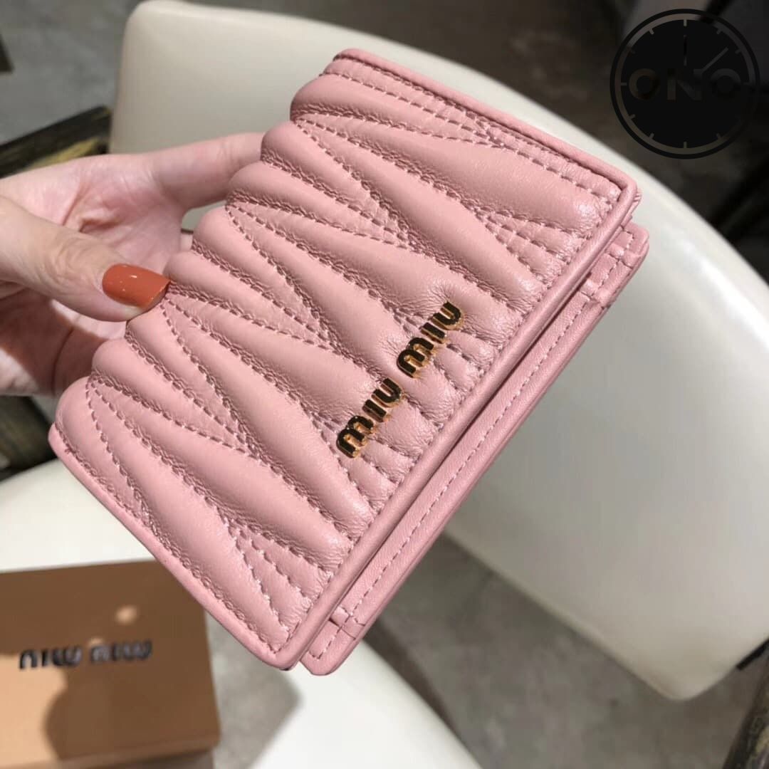 miumiu_wallet_15_8.jpg