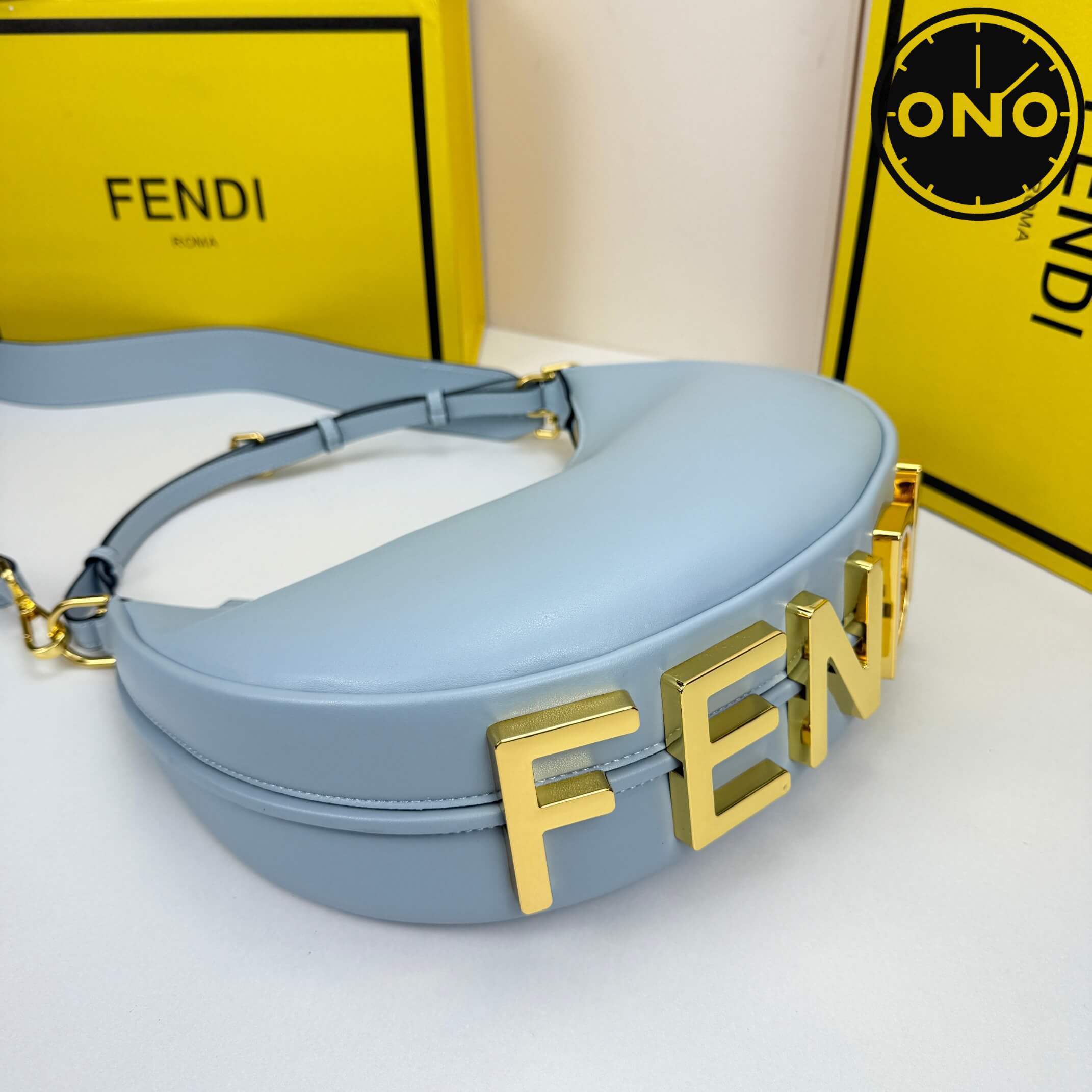 fendi_women_10_2.jpg