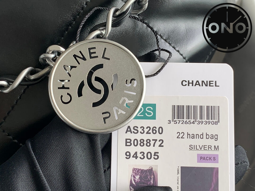 chanel_women_65_4.jpg