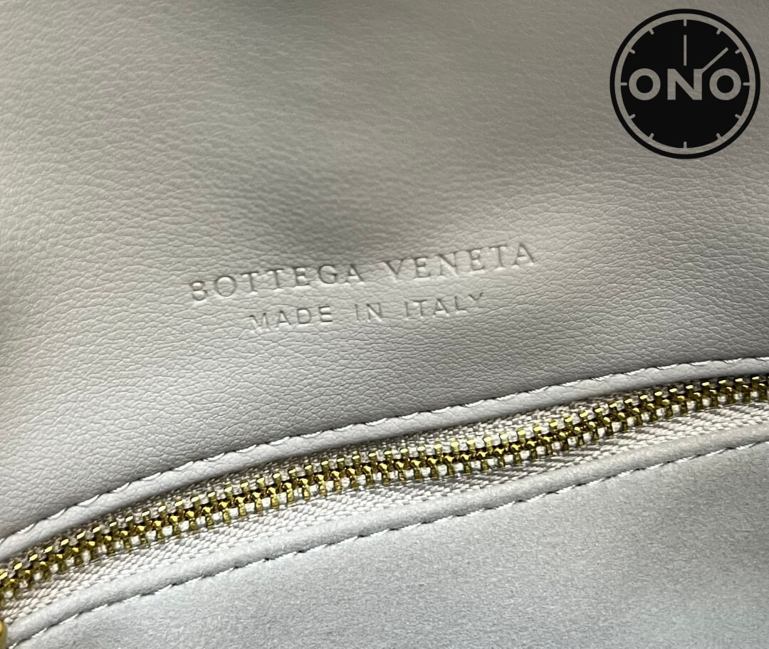 bottega_veneta_women_18_8.jpg