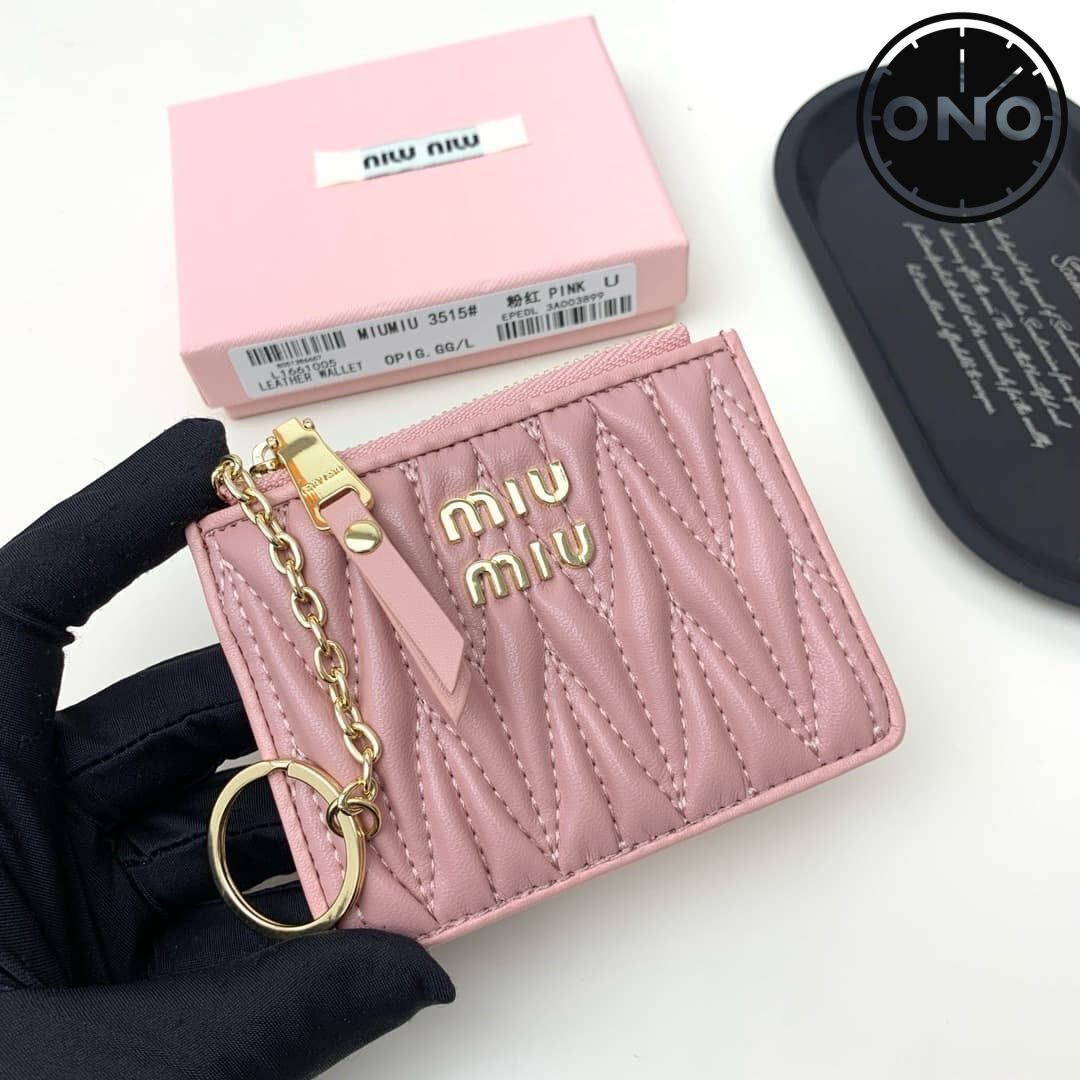 miumiu_wallet_10_3.jpg