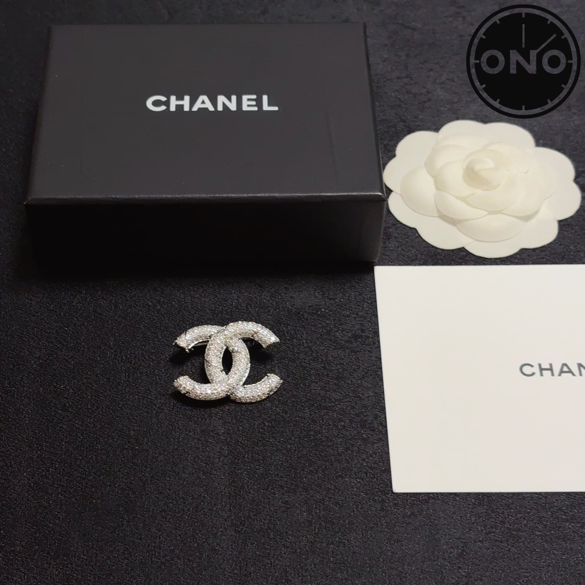 chanel-brooch_7_8.jpg