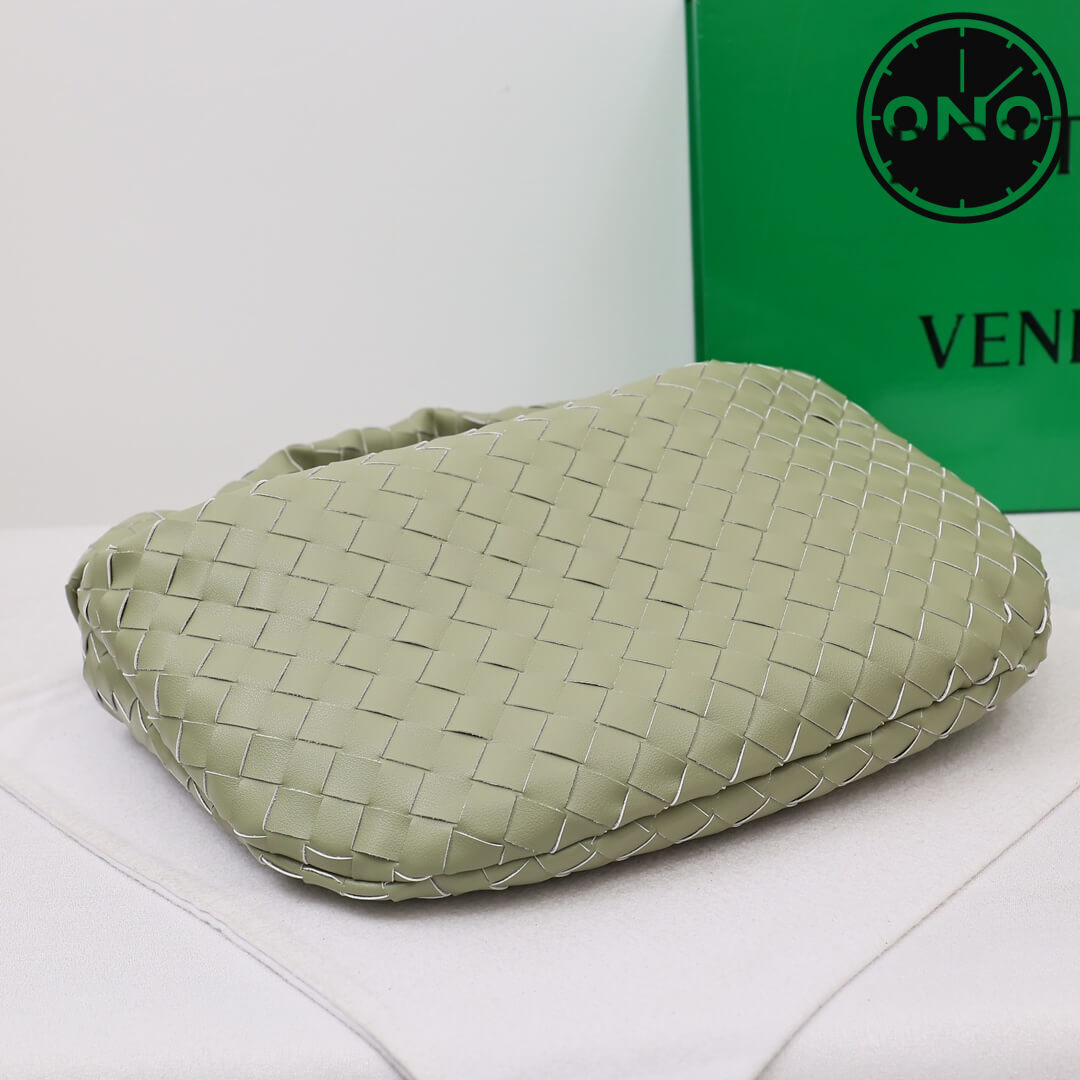bottega_veneta_women_128_4.jpg