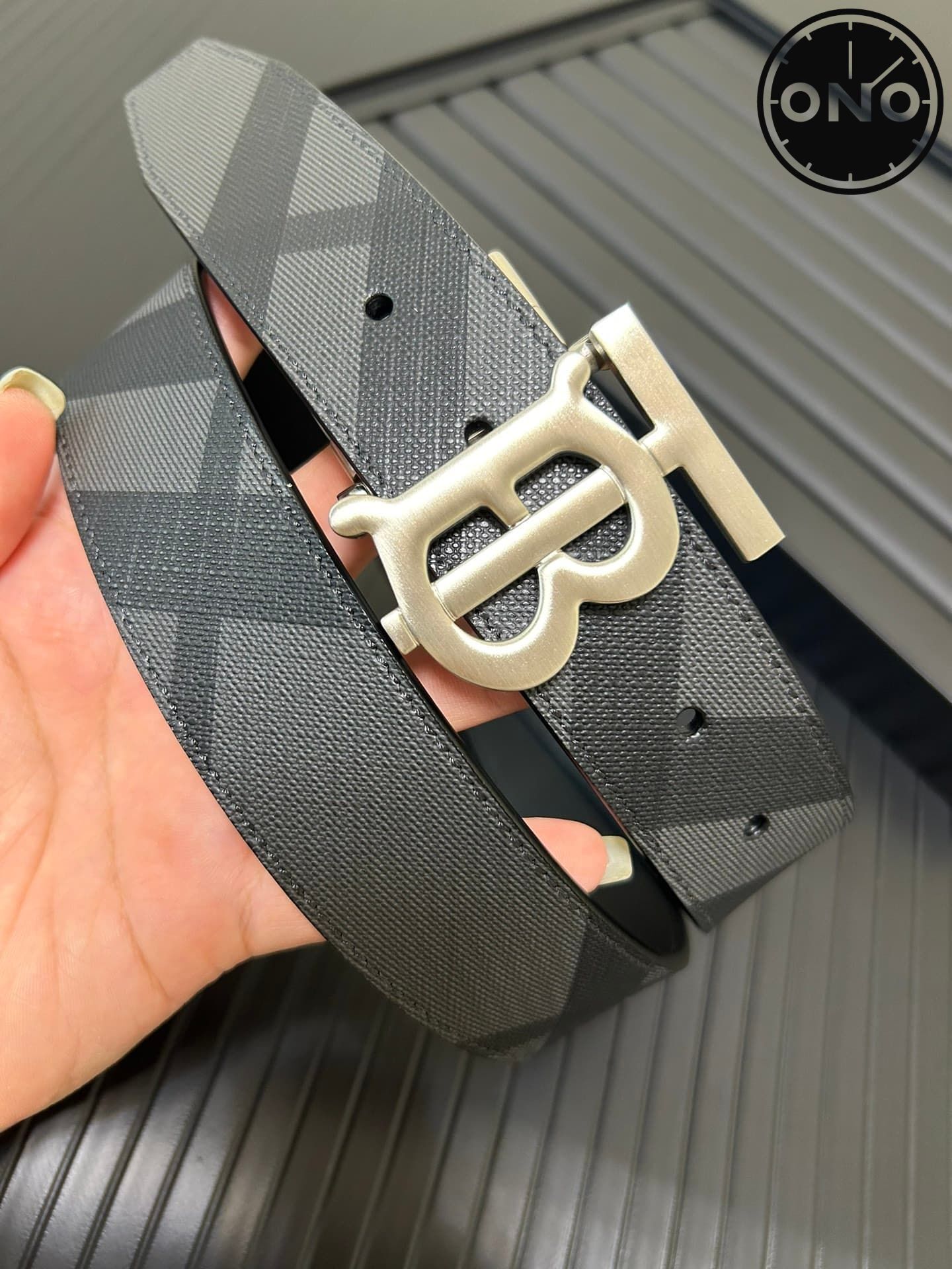burberry_belt_50_2.jpg