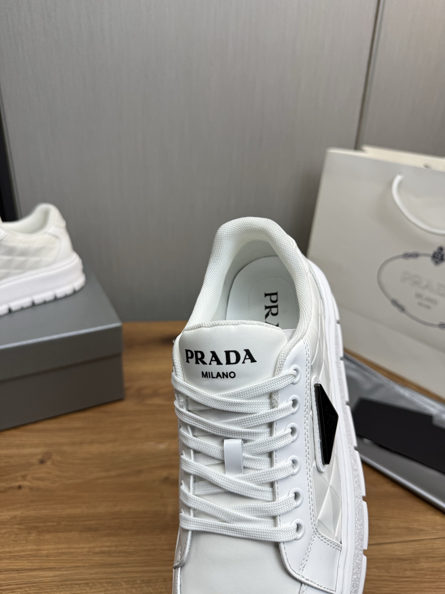 prada-casual-shoes_48_8.jpg