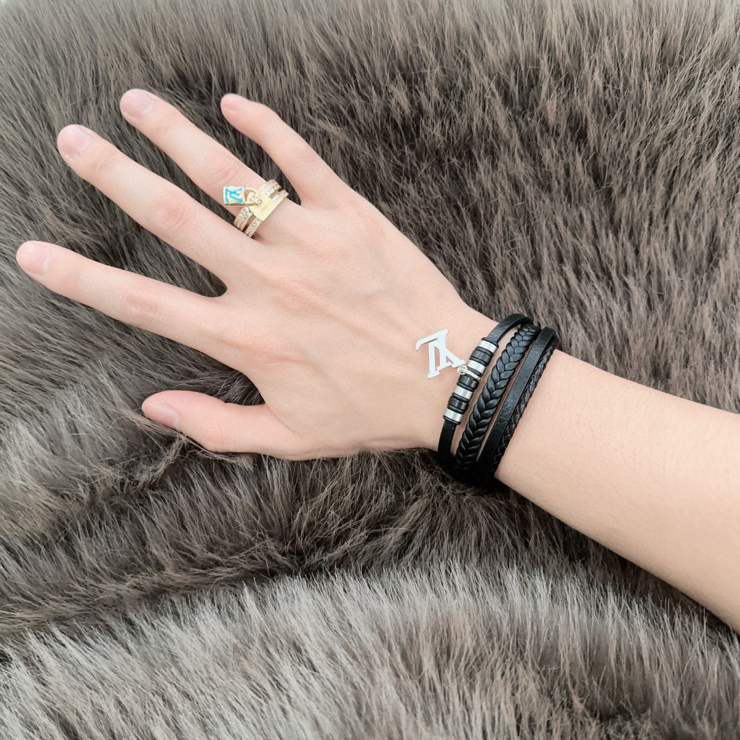 lv-bracelet_5_3.jpg