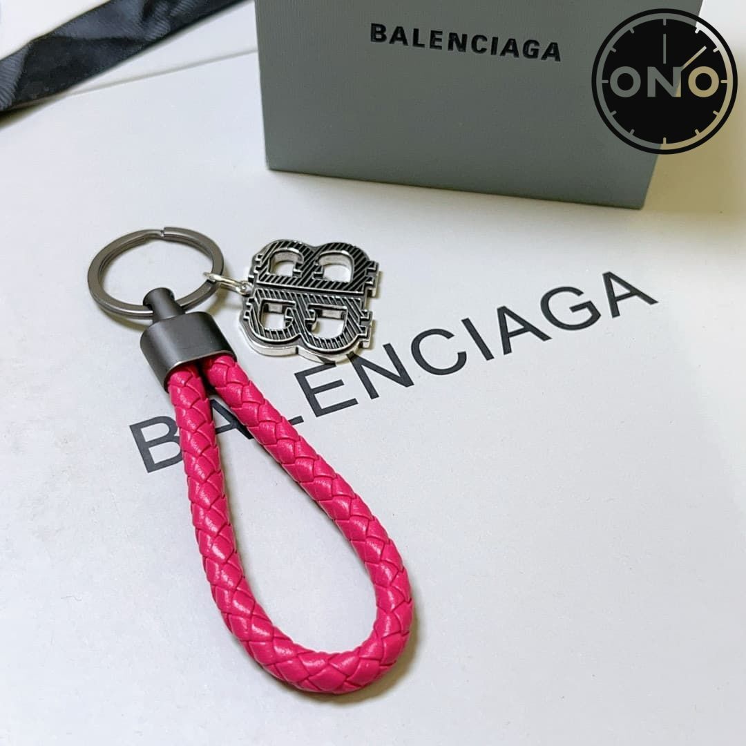 balenciaga-clasp_41_1.jpg