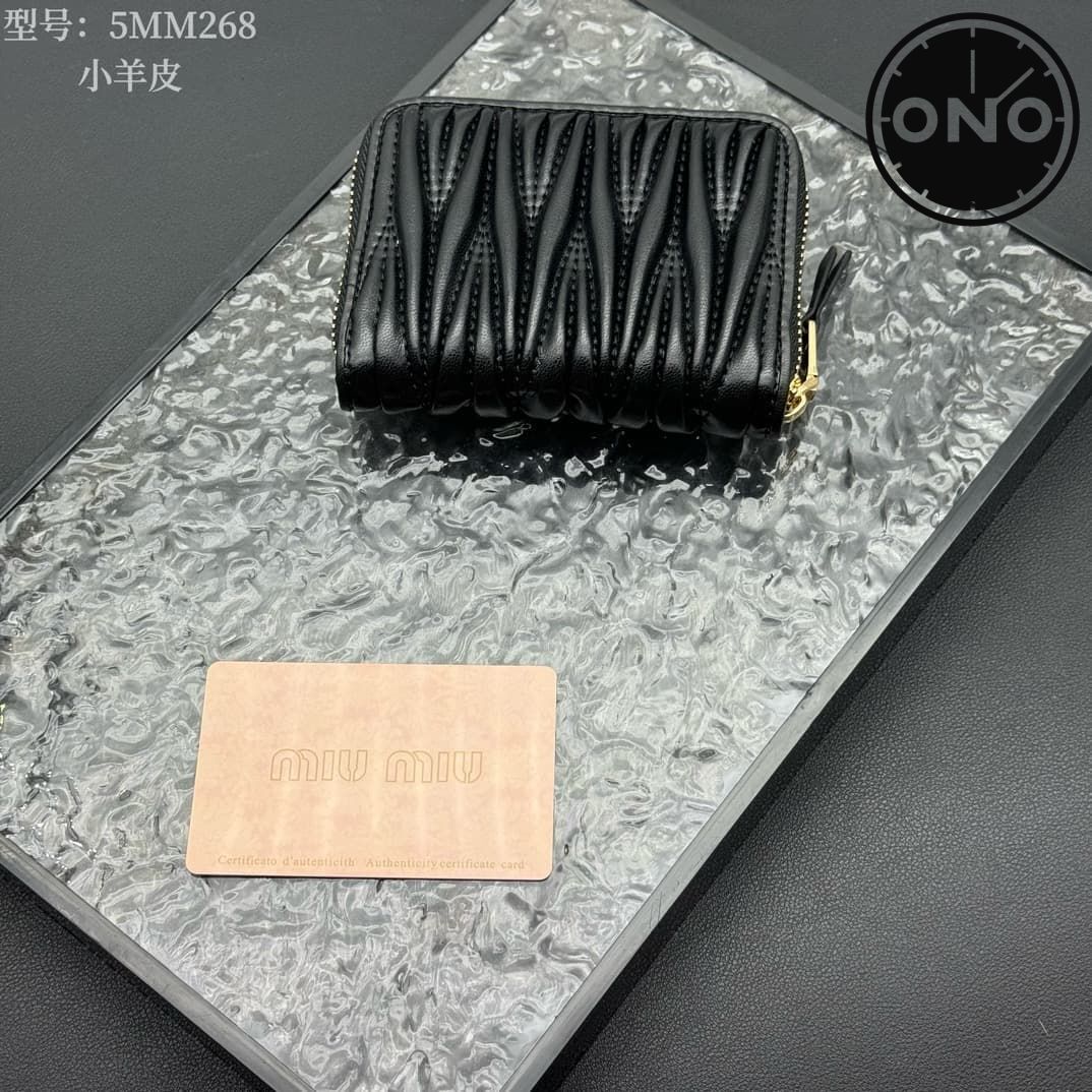 miumiu_wallet_27_1.jpg