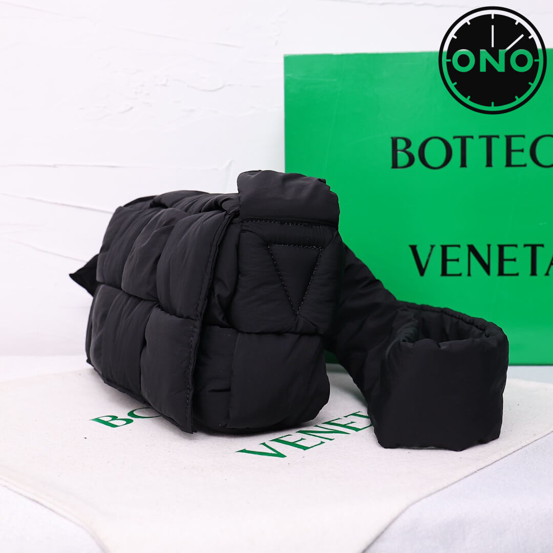 bottega_veneta_women_111_5.jpg