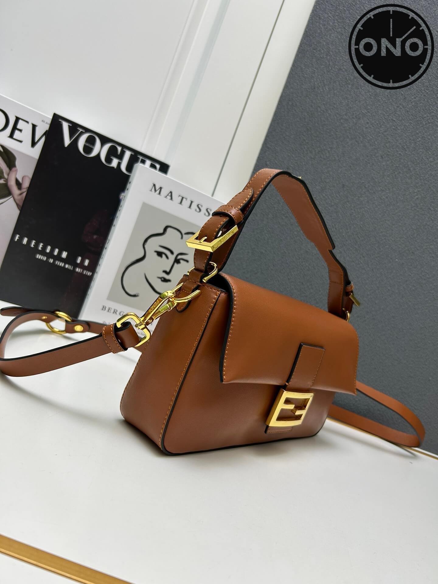 fendi_women_60_1.jpg
