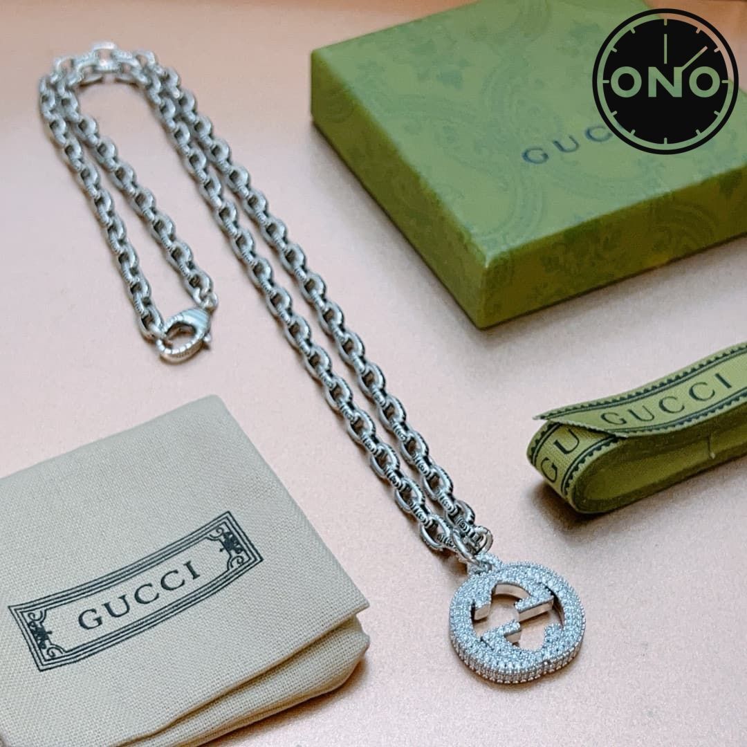 gucci-necklace_100_2.jpg