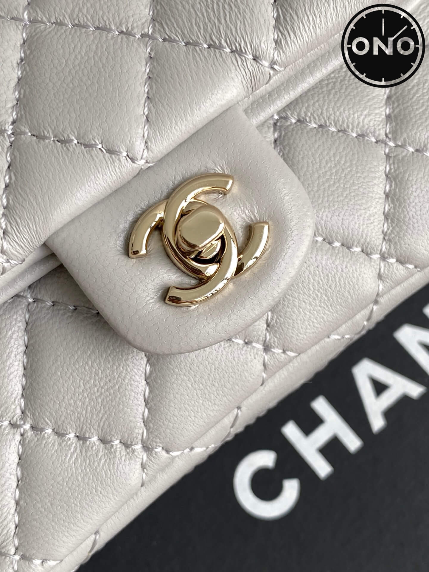 chanel_women_38_5.jpg