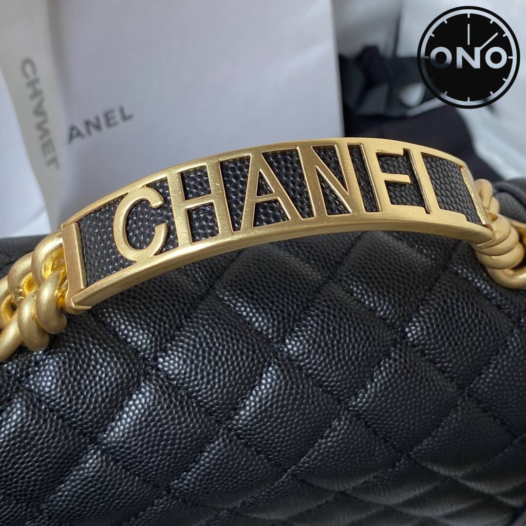 chanel_women_71_3.jpg