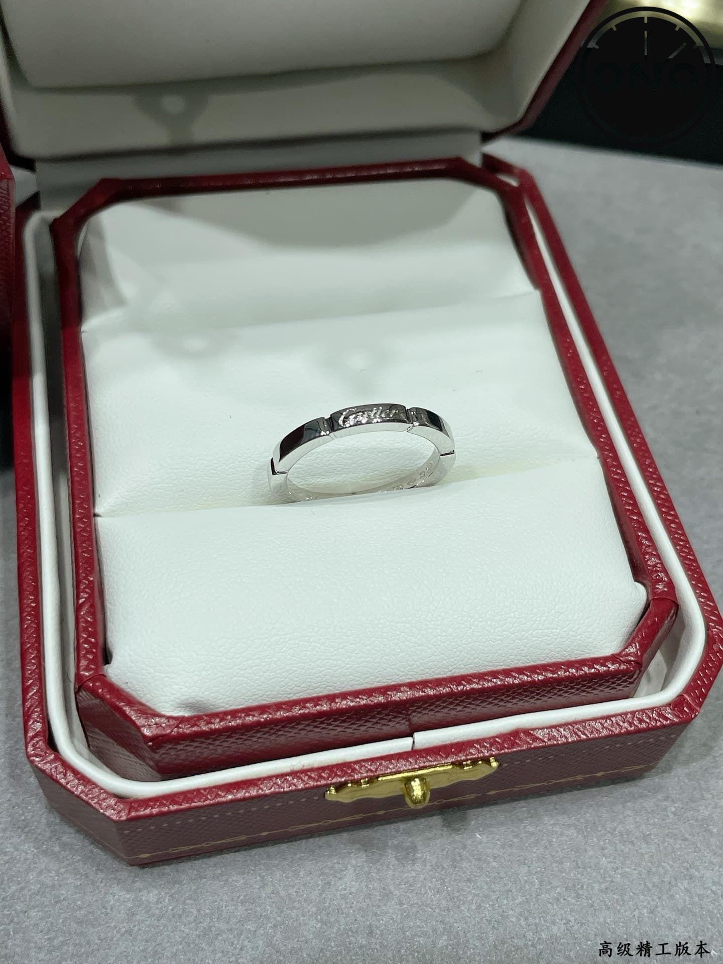 cartier-ring_37_3.jpg