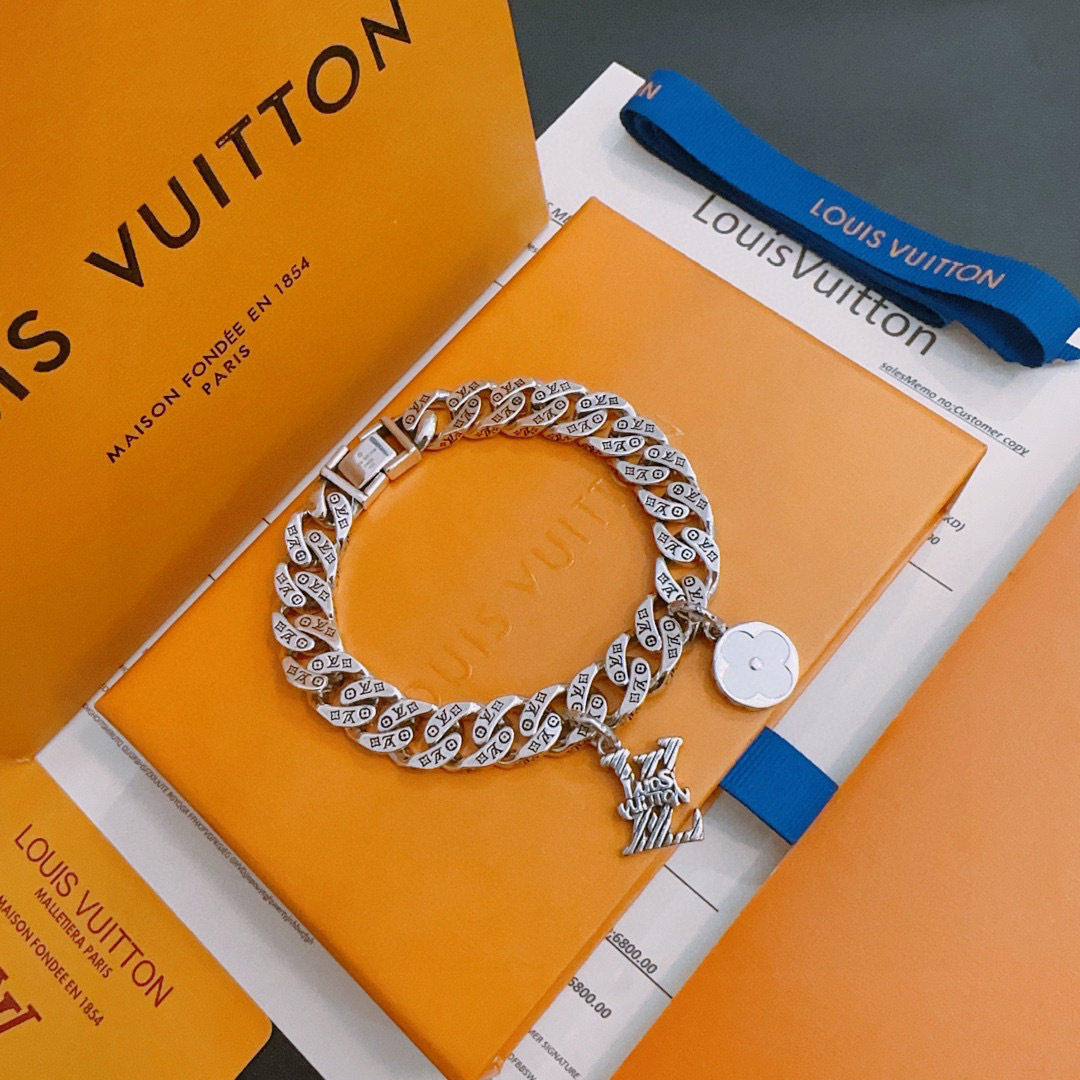 lv-bracelet_9_7.jpg