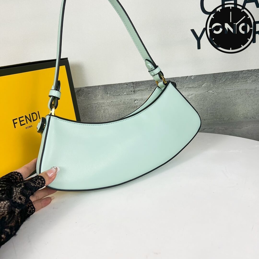 fendi_women_40_2.jpg