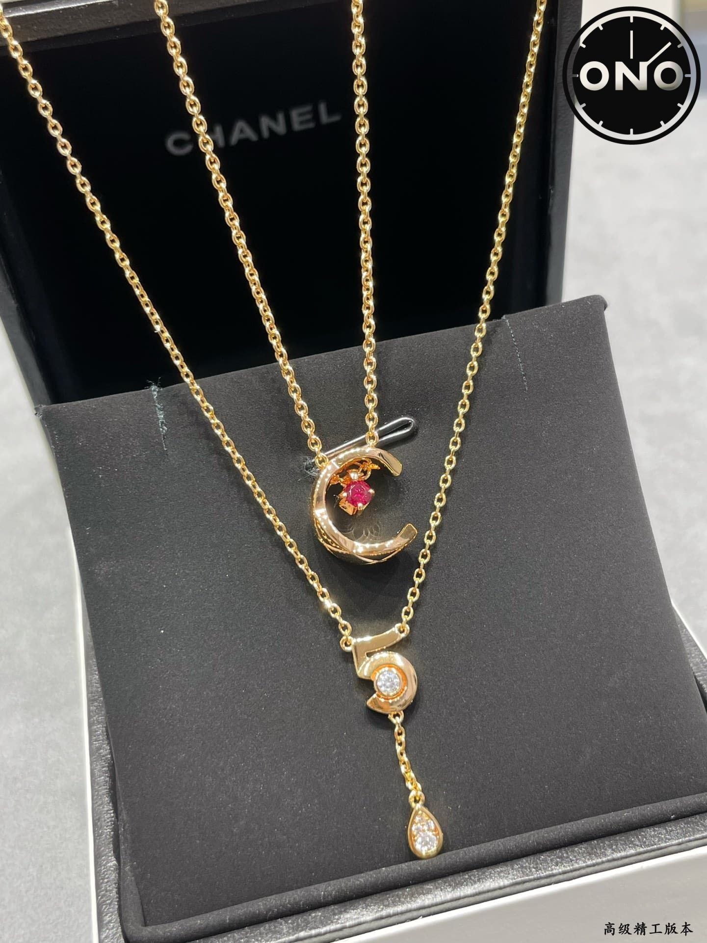 chanel-necklace_1_2.jpg