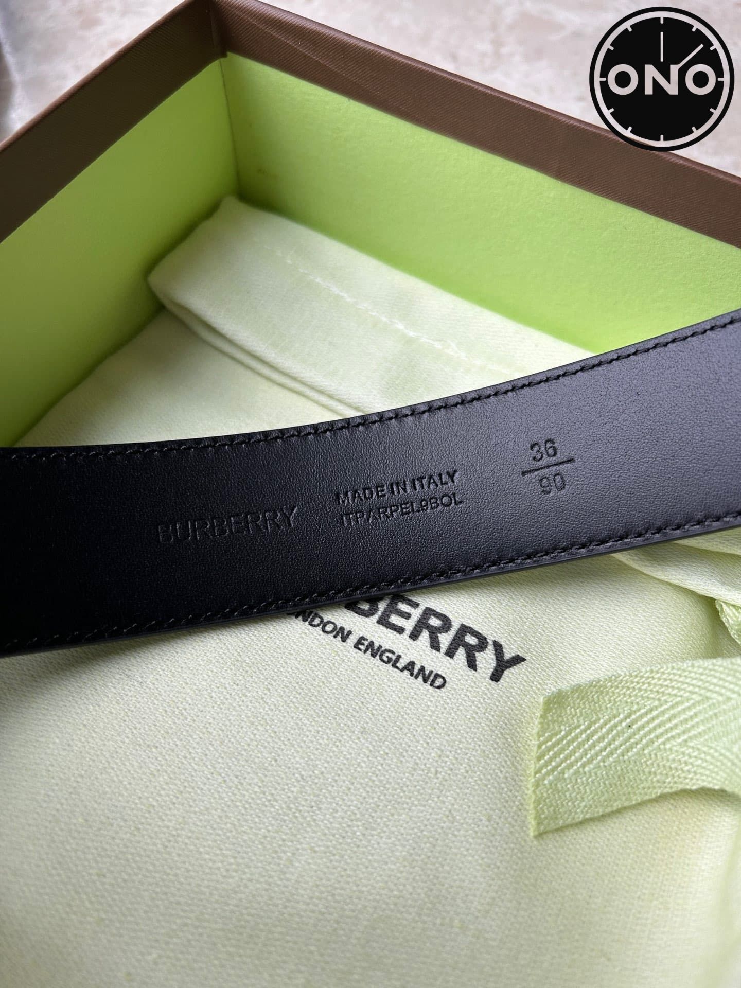 burberry_belt_140_4.jpg