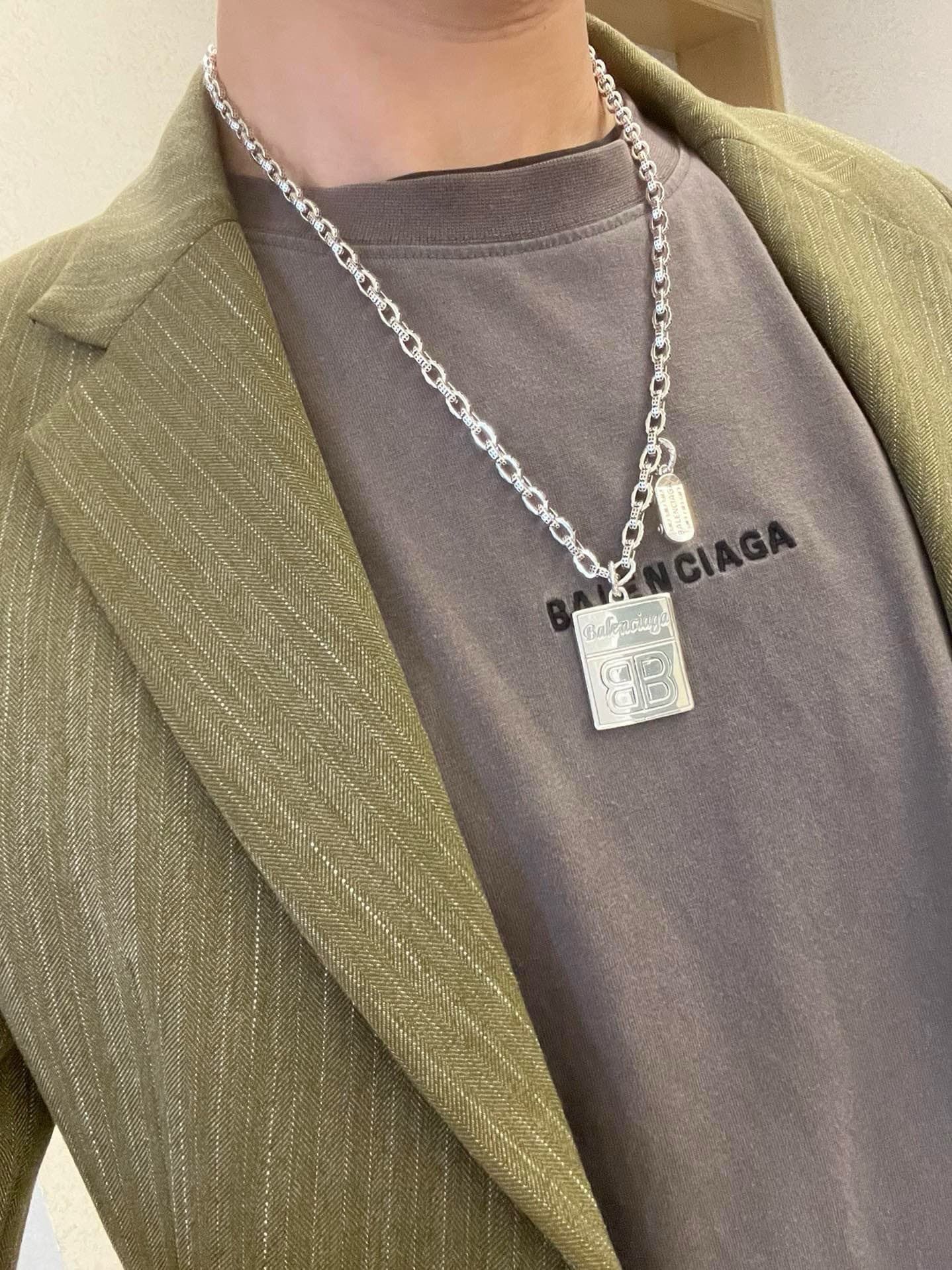 balenciaga-necklace_39_3.jpg