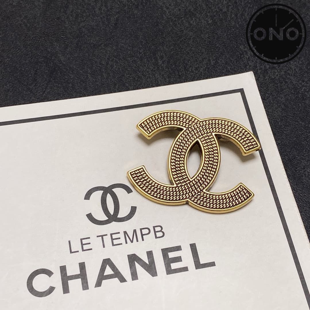chanel-brooch_18_2.jpg
