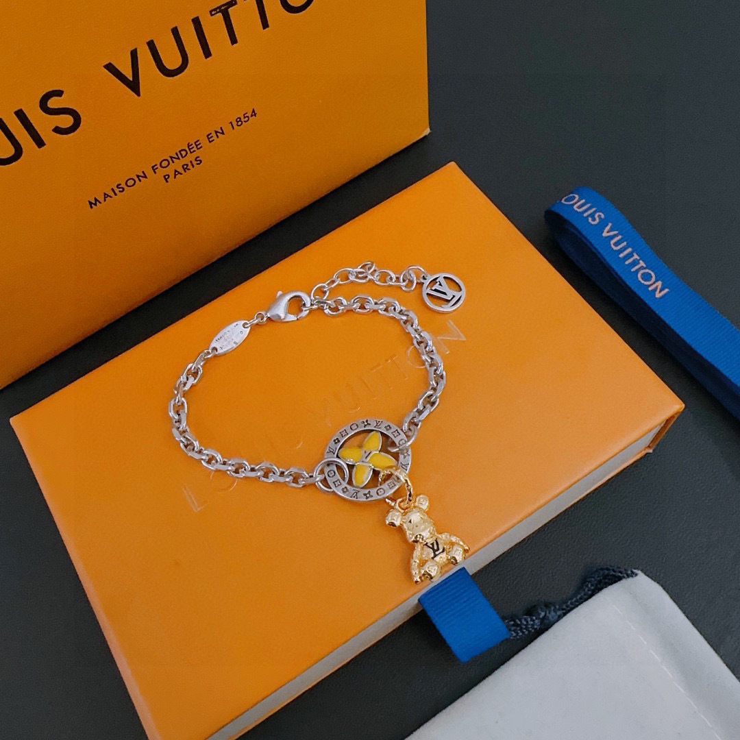 lv-bracelet_40_1.jpg