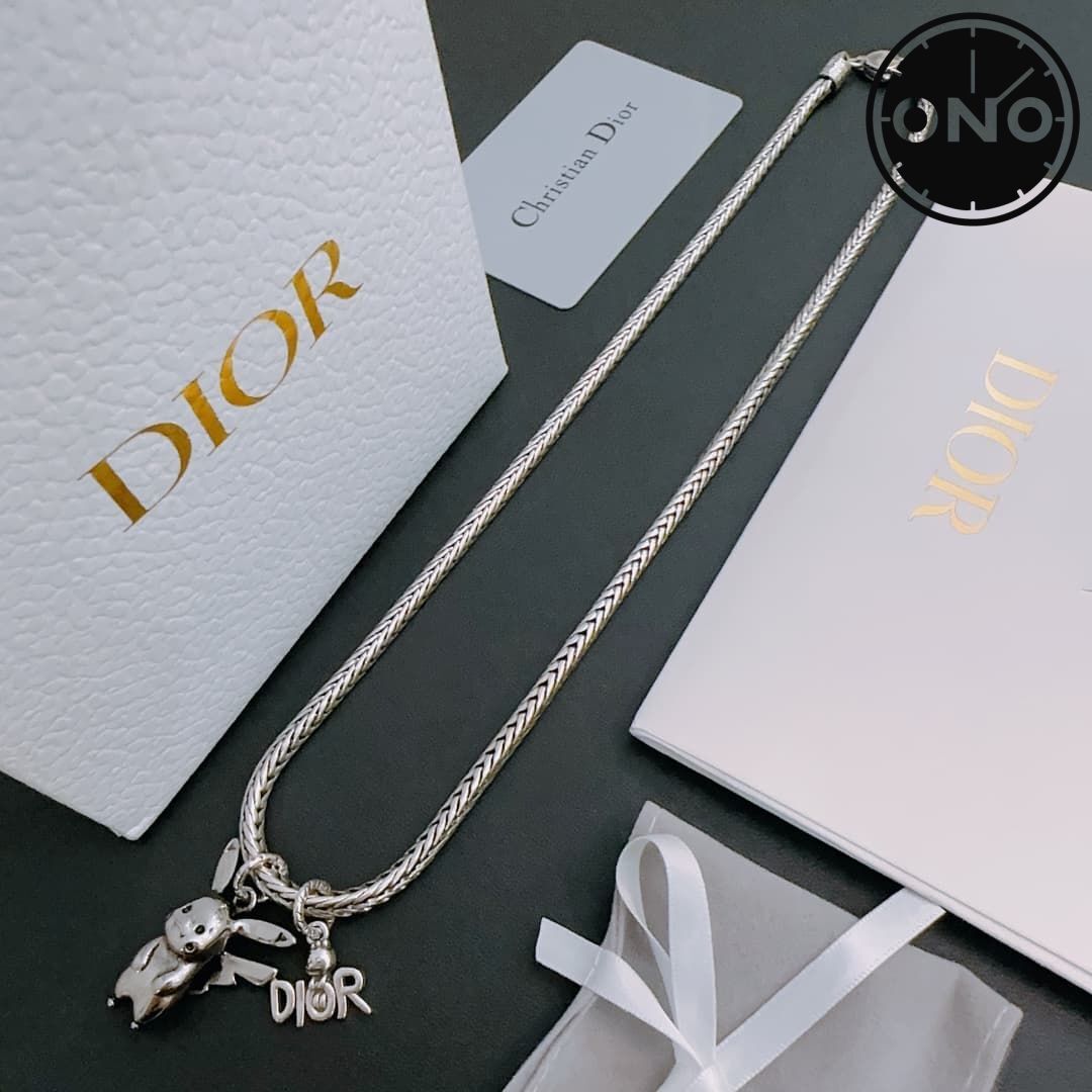 dior-necklace_100_1.jpg
