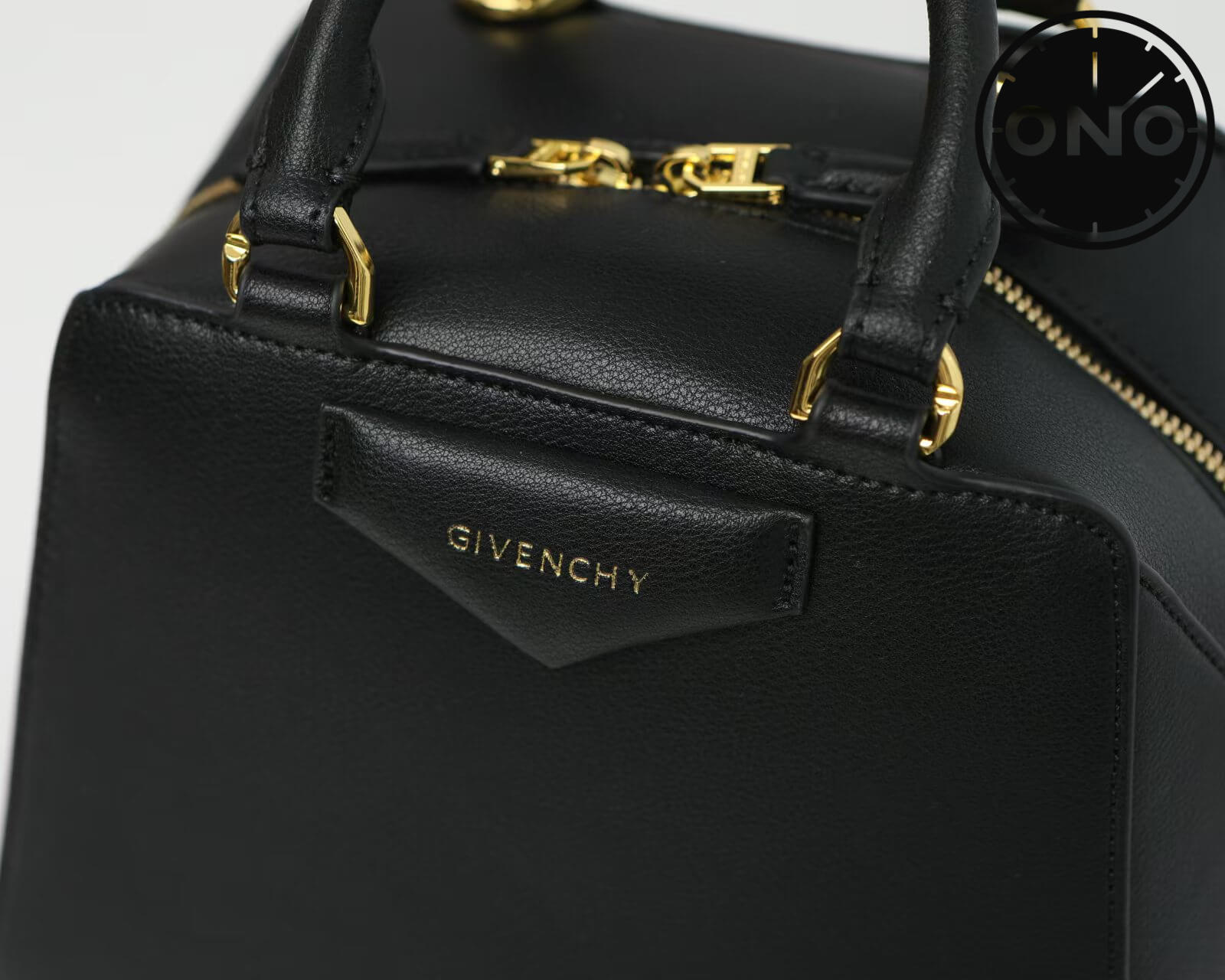 givenchy_women_33_5.jpg